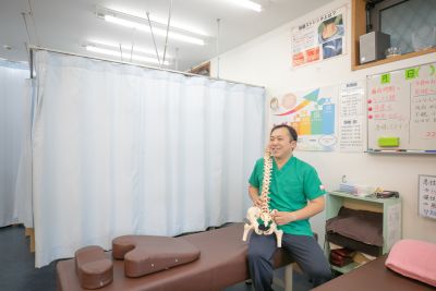 院長の説明している様子